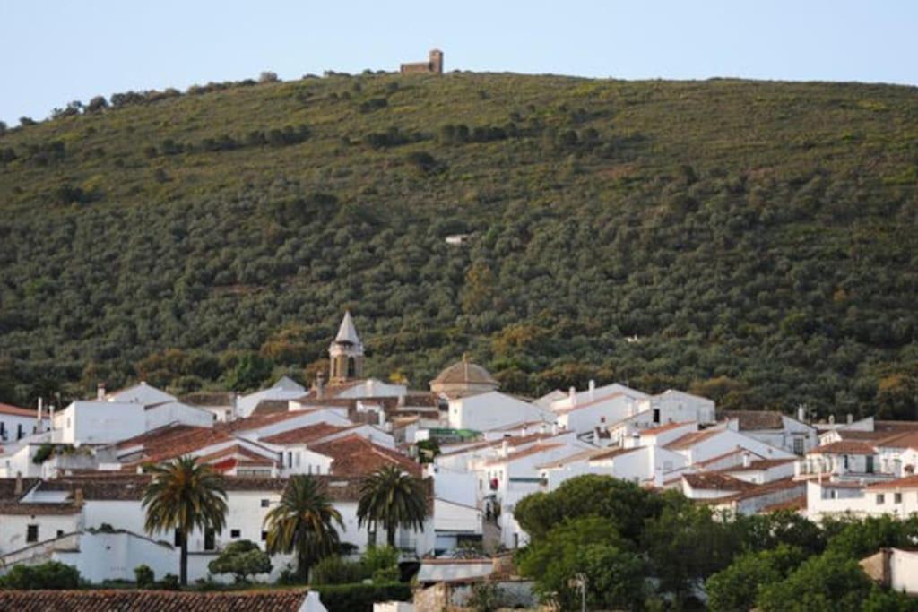 Mi Casita - Higuera De La Sierra Lägenhet Higuera De La Sierra  Exteriör bild