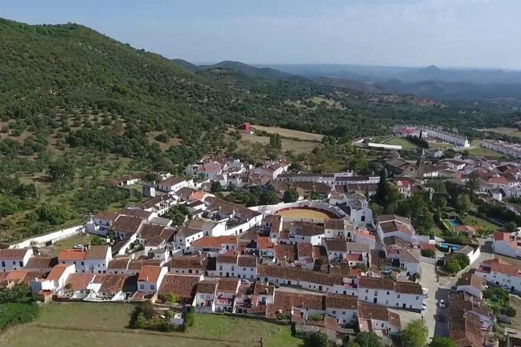 Mi Casita - Higuera De La Sierra Lägenhet Higuera De La Sierra  Exteriör bild